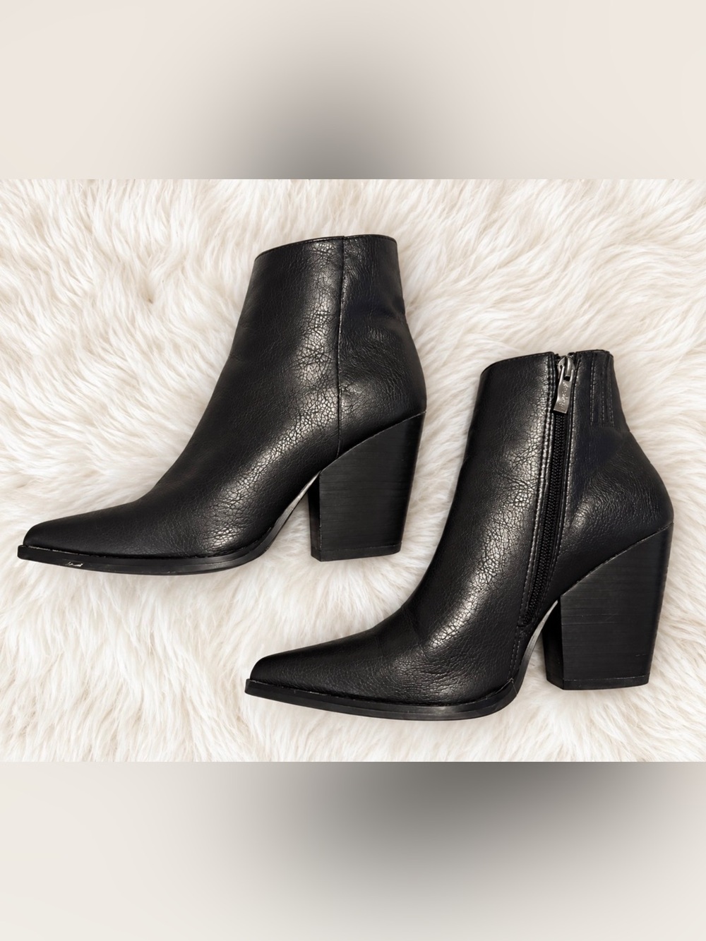Women’s Buckle Arider Girl Ankle Boots - Sleek Leather Look. Women’s Size 7